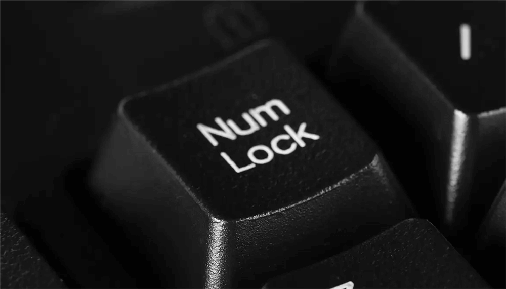 电脑键盘突然错乱的原因 