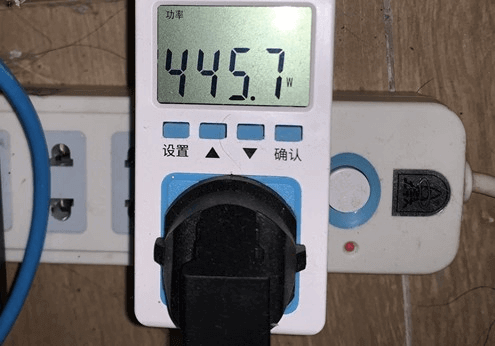 图片6.一款显示主机实际功率的插座.png