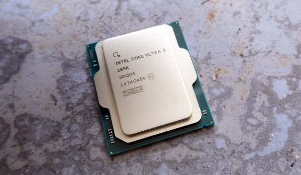 酷睿Ultra 200S游戏性能差也是