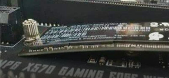 SSD 的水你把握得住吗？SSD 主控居然比颗粒还重要