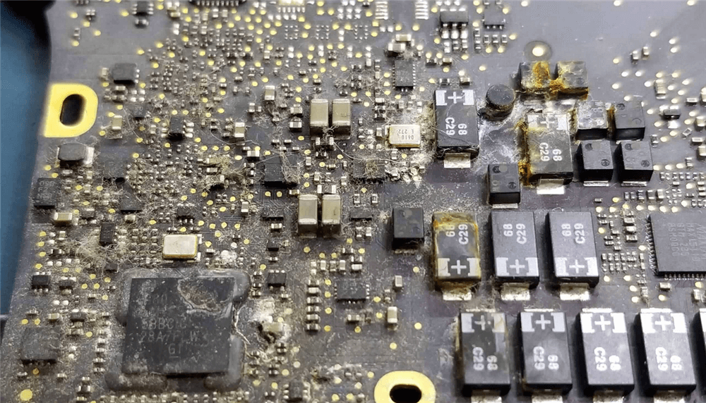 电脑主板发霉或受潮的危害 电脑主板发霉或受潮的危害