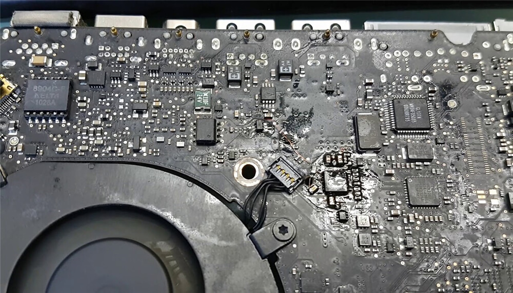 电脑主板发霉或受潮 电脑主板发霉或受潮