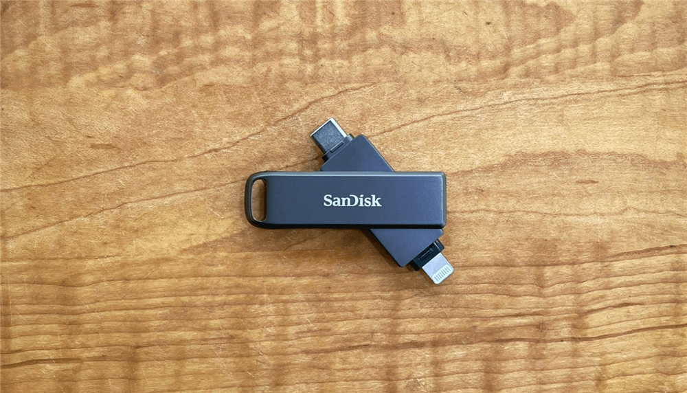 使用储存设备把iPhone照片导入电脑 使用储存设备把iPhone照片导入电脑