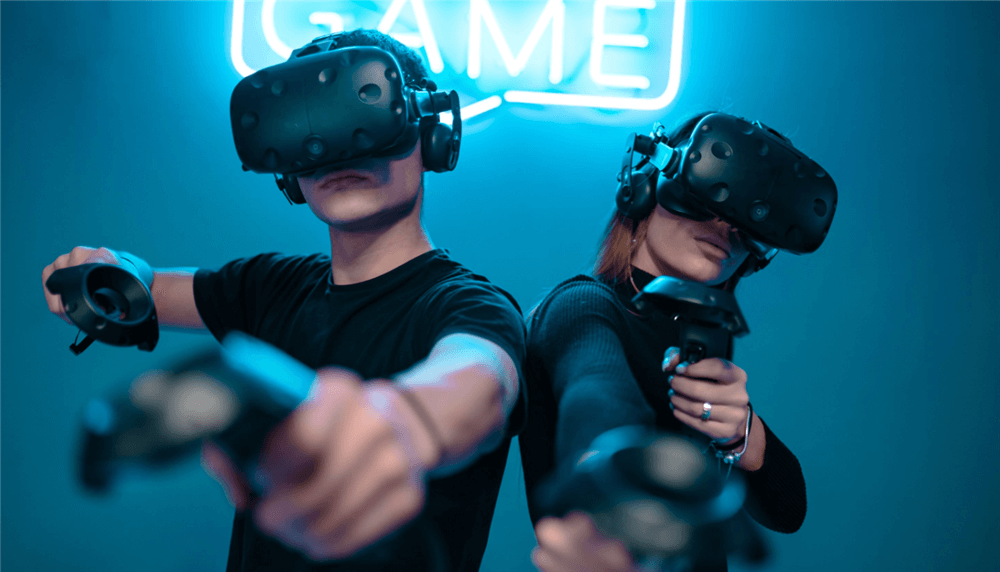 VR的优点和缺点 VR的优点和缺点