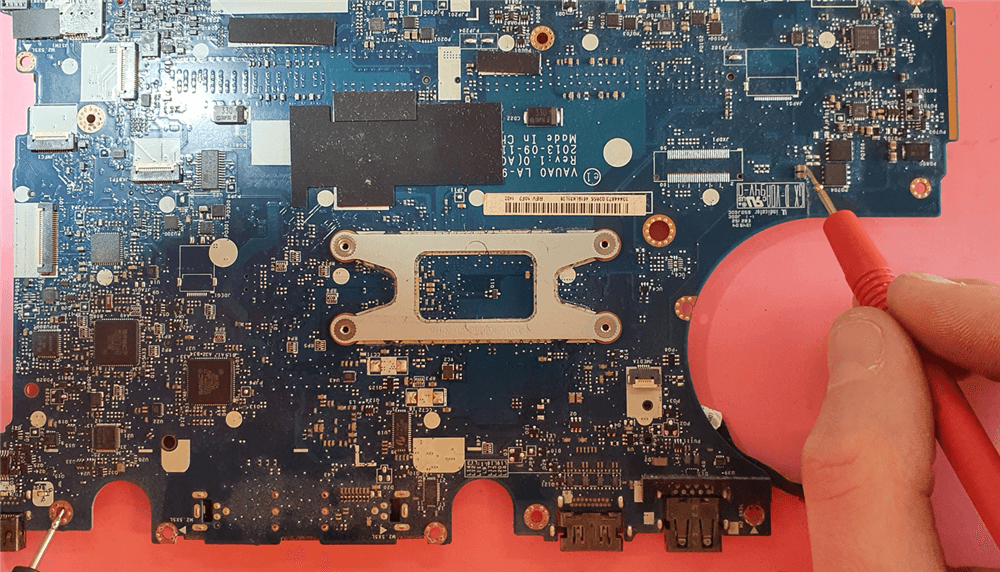 电脑主板短路是什么原因造成的 电脑主板短路是什么原因造成的