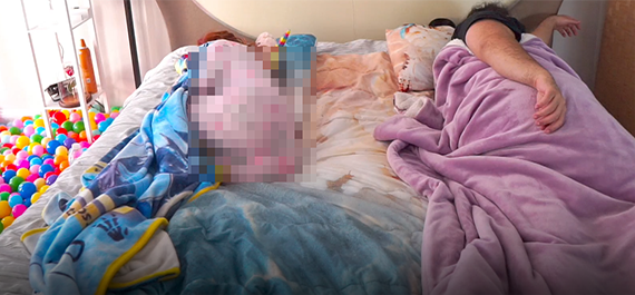 奇葩直播不止直播睡觉，整活，安个“监控”同样直播