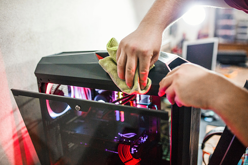 清理机箱 清理机箱