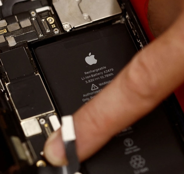 iPhone辐射超标，发布三年突然禁售了