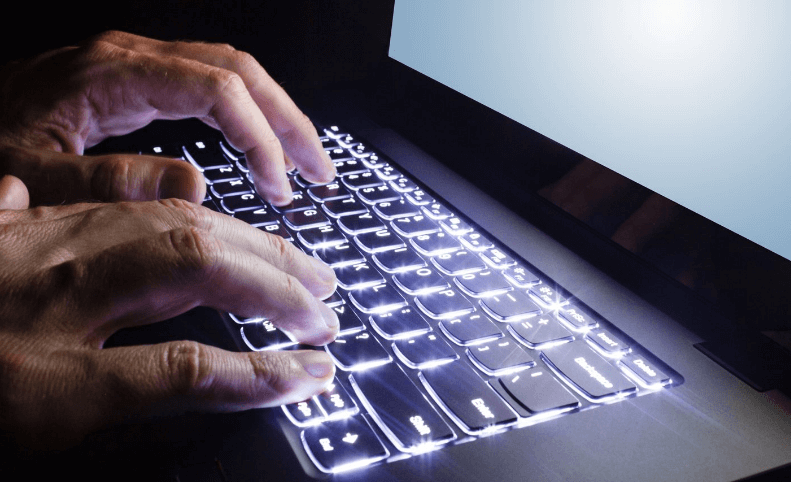 笔记本键盘发光1.png 笔记本键盘发光1.png