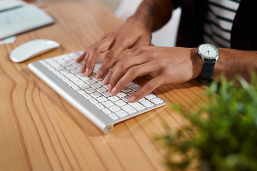 蓝牙键盘.jpg 蓝牙键盘.jpg