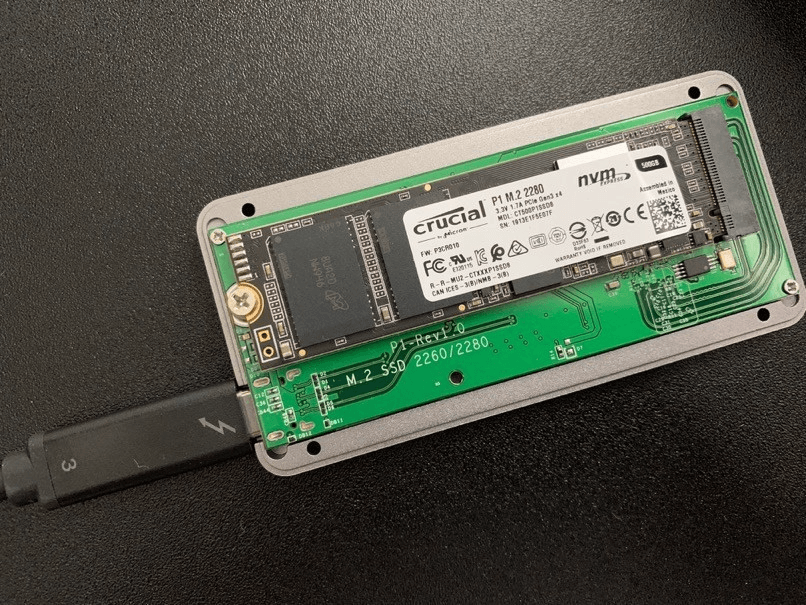 图片3.NVMe 固态硬盘.png 图片3.NVMe 固态硬盘.png