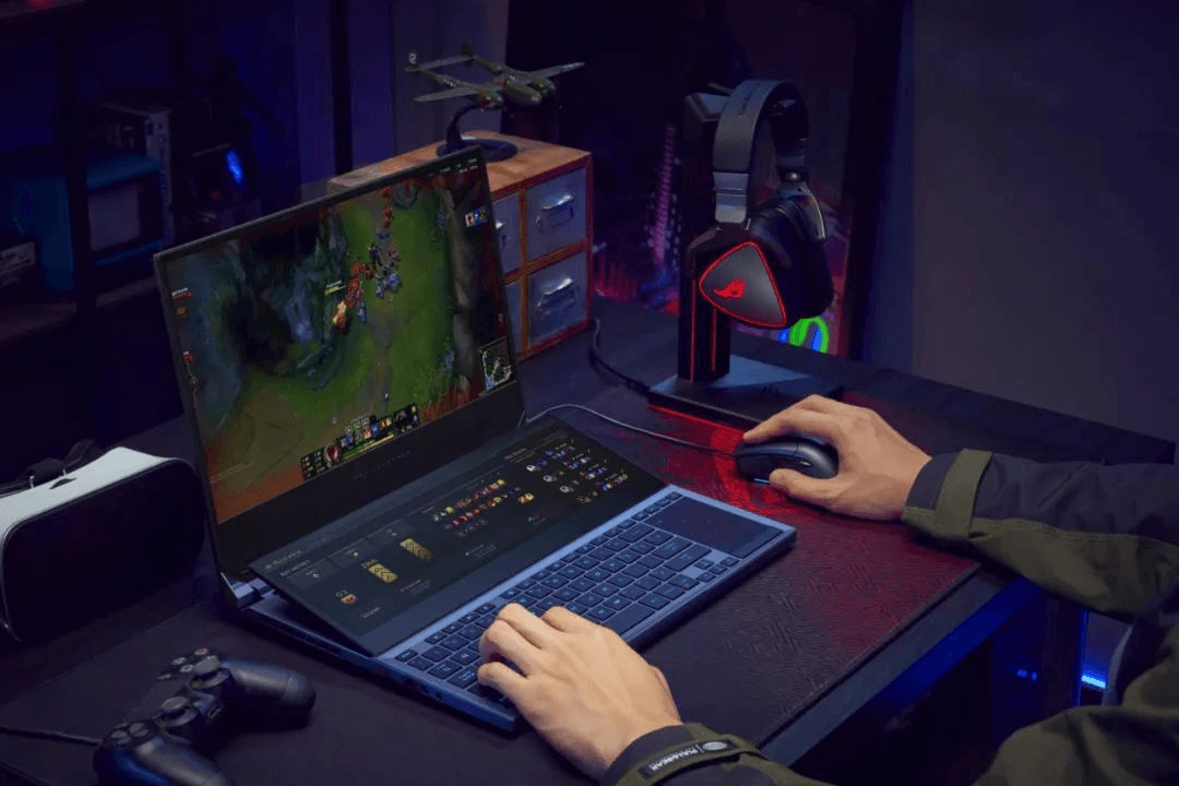 图片5.Zephyrus Duo 15 游戏本.png