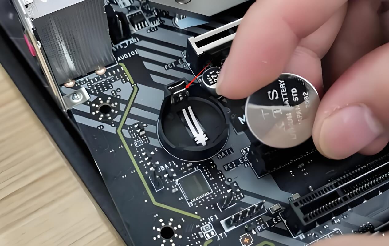 6.bios电池.jpg 6.bios电池.jpg