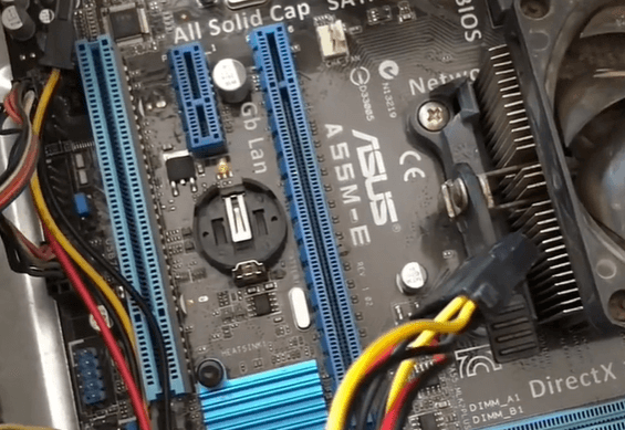 抠掉纽扣电池.png 抠掉纽扣电池.png