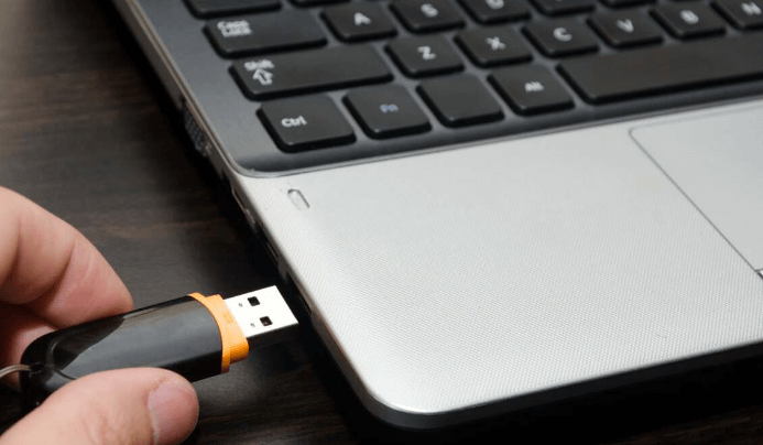 U盘重装系统.png U盘重装系统.png