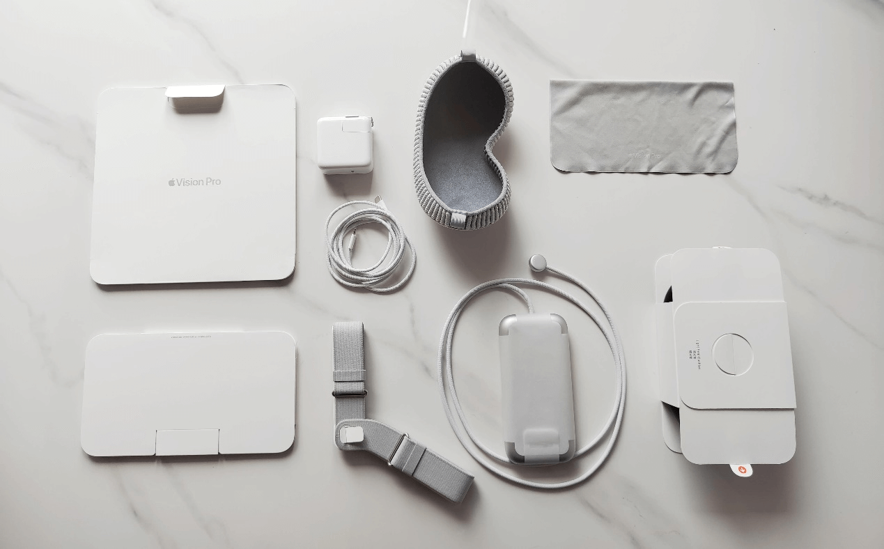 图片12苹果Vision Pro包装和配件.png