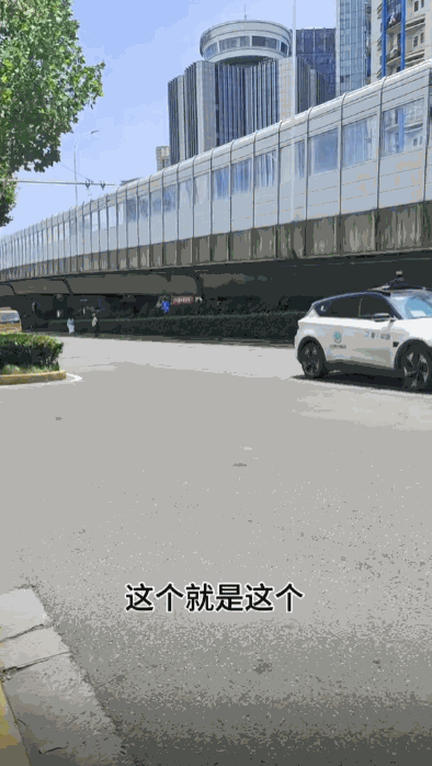 18萝卜快跑不等人.gif 18萝卜快跑不等人.gif