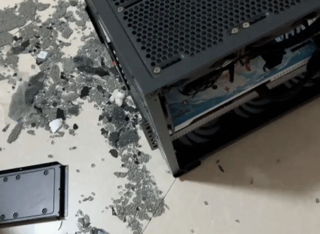 玻璃碎了.png 玻璃碎了.png