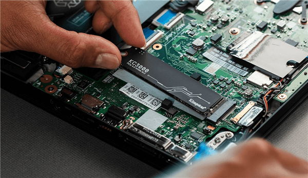 笔记本硬盘台式机可以用吗？你得注意寸尺和协议