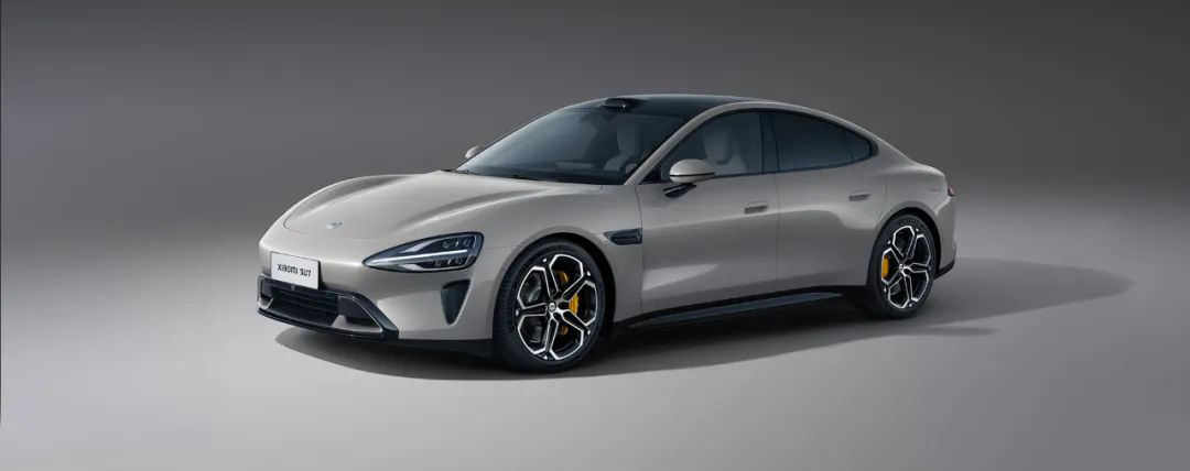 小米官方回应 SU7 价格，1999 和“红米汽车”都没有