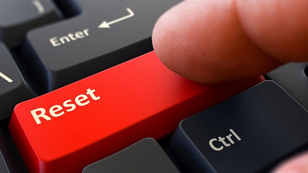 电脑重置系统怎么操作？使用重置功能或者重装电脑