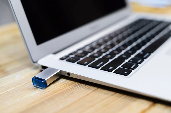 新电脑如何安装系统?先制作U盘启动盘