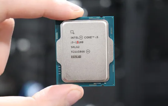 年度新品酷睿 Ultra 3再挤牙膏，成i3 15100