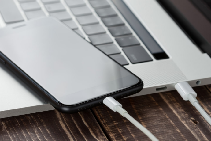 iPhone 传输照片到电脑都有哪些方法？这两种方法都可以